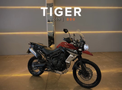 TRIUMPH Tiger 800 XCA