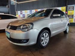 VOLKSWAGEN Polo Sedan 1.6 4P FLEX