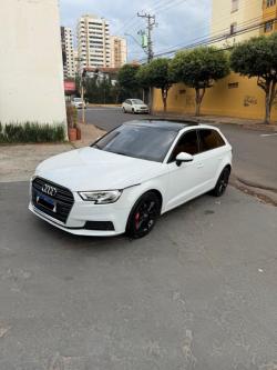 AUDI A3 1.4 16V 4P 35 TFSI SPORTBACK S LINE LIMITED TIPTRONIC AUTOMTICO