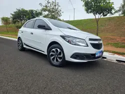 CHEVROLET Onix Hatch 1.0 4P FLEX JOY