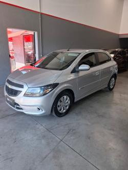 CHEVROLET Onix Hatch 1.0 4P FLEX JOY
