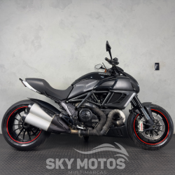 DUCATI Diavel 1200 