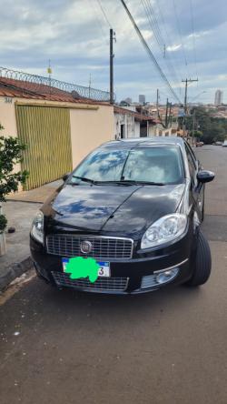 FIAT Linea 1.8 16V 4P FLEX ESSENCE DUALOGIC AUTOMATIZADO