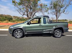 FIAT Strada 1.8 ADVENTURE CABINE ESTENDIDA