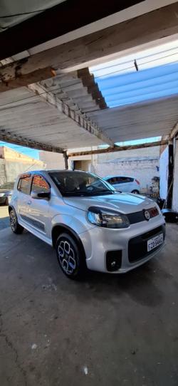 FIAT Uno 1.4 4P FLEX SPORTING