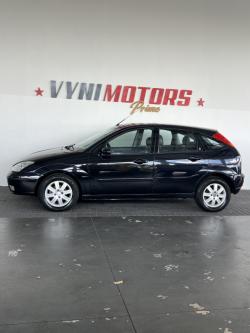 FORD Focus Hatch 2.0 16V 4P GHIA AUTOMTICO