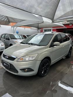 FORD Focus Hatch 2.0 16V 4P GHIA FLEX