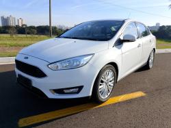 FORD Focus Sedan 2.0 16V 4P FLEX SE PLUS FASTBACK POWERSHIFT AUTOMTICO