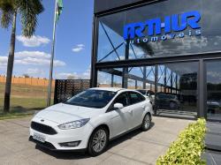 FORD Focus Sedan 2.0 16V 4P FLEX SE PLUS FASTBACK POWERSHIFT AUTOMTICO