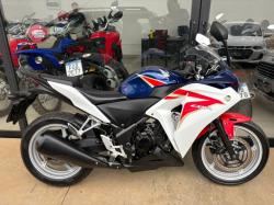 HONDA CBR 250 R