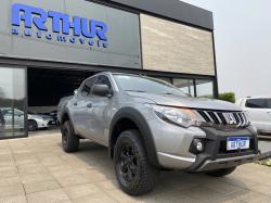 MITSUBISHI L 200 Triton 2.4 16V SPORT GLS CABINE DUPLA TURBO DIESEL