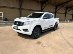 NISSAN Frontier 2.5 LE 4X4 TURBO DIESEL CABINE DUPLA