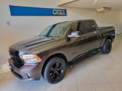 RAM 1500 5.7 V8 CLASSIC LARAMIE CABINE DUPLA 4X4 AUTOMTICO