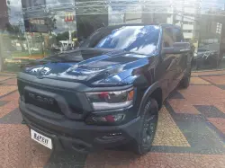 RAM 1500 5.7 V8 REBEL CABINE DUPLA 4X4 AUTOMTICO