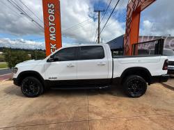 RAM 1500 5.7 V8 REBEL CABINE DUPLA 4X4 AUTOMTICO
