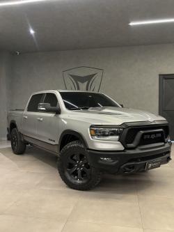 RAM 1500 5.7 V8 REBEL CABINE DUPLA 4X4 AUTOMTICO