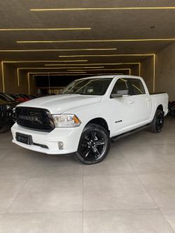 RAM Classic 5.7 V8 32V 4P HEMI LARAMIE AUTOMTICO