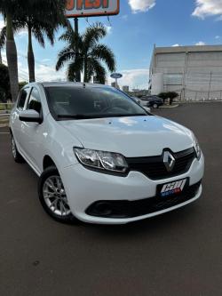 RENAULT Sandero 1.0 4P FLEX AUTHENTIQUE