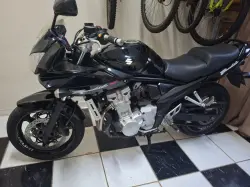 SUZUKI Bandit 650 S
