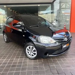 TOYOTA Etios Hatch 1.3 16V 4P FLEX X