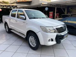 TOYOTA Hilux Caminhonete 