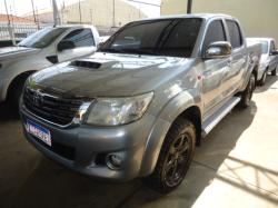 TOYOTA Hilux Caminhonete 3.0 4P 4X4 SRV TURBO DIESEL CABINE DUPLA AUTOMTICO