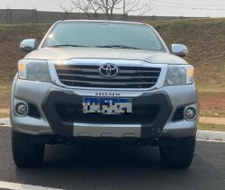 TOYOTA Hilux Caminhonete 2.7 16V 4P SRV FLEX CABINE DUPLA AUTOMTICO