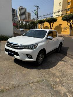 TOYOTA Hilux Caminhonete 2.8 16V SRX 4X4 DIESEL CABINE DUPLA AUTOMTICO