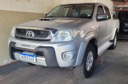 TOYOTA Hilux Caminhonete 3.0 4P 4X4 SRV TURBO DIESEL CABINE DUPLA AUTOMTICO