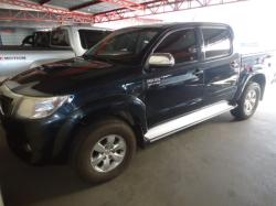 TOYOTA Hilux Caminhonete 3.0 4P 4X4 SRV TURBO DIESEL CABINE DUPLA AUTOMTICO