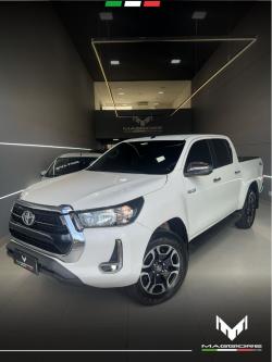 TOYOTA Hilux Caminhonete 2.8 16V SRV 4X4 DIESEL CABINE DUPLA AUTOMTICO