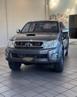 TOYOTA Hilux Caminhonete 3.0 4P 4X4 SRV TURBO DIESEL CABINE DUPLA
