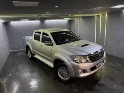 TOYOTA Hilux Caminhonete 3.0 4P 4X4 SRV TURBO DIESEL CABINE DUPLA AUTOMTICO