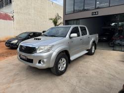 TOYOTA Hilux Caminhonete 3.0 4P 4X4 DIESEL CABINE DUPLA