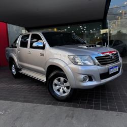 TOYOTA Hilux Caminhonete 3.0 4P 4X4 SRV TURBO DIESEL CABINE DUPLA AUTOMTICO