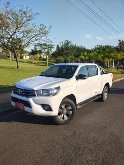 TOYOTA Hilux Caminhonete 2.8 16V SRV 4X4 DIESEL CABINE DUPLA AUTOMTICO