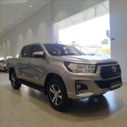TOYOTA Hilux Caminhonete 2.8 16V 4P SR 4X4 DIESEL CABINE DUPLA AUTOMTICO