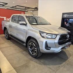 TOYOTA Hilux Caminhonete 2.8 16V SRV 4X4 DIESEL CABINE DUPLA AUTOMTICO