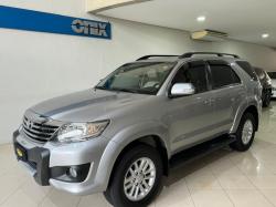 TOYOTA Hilux SW4 2.7 16V 4P SR FLEX AUTOMTICO