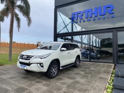 TOYOTA Hilux SW4 2.8 16V 4P SRX 4X4 7 LUGARES TURBO DIESEL AUTOMTICO