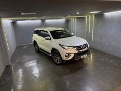 TOYOTA Hilux SW4 2.8 16V 4P SRX 4X4 7 LUGARES TURBO DIESEL AUTOMTICO
