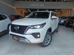 TOYOTA Hilux SW4 2.8 16V 4P SRX 4X4 7 LUGARES TURBO DIESEL AUTOMTICO