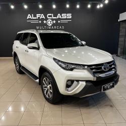 TOYOTA Hilux SW4 2.8 16V 4P SRX 4X4 7 LUGARES TURBO DIESEL AUTOMTICO