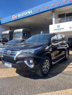 TOYOTA Hilux SW4 2.8 16V 4P SRX 4X4 7 LUGARES TURBO DIESEL AUTOMTICO