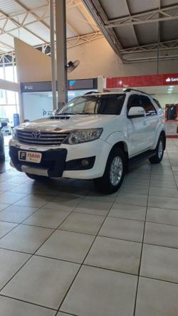 TOYOTA Hilux SW4 3.0 16V 4P SRV 4X4 7 LUGARES TURBO DIESEL AUTOMTICO