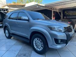 TOYOTA Hilux SW4 3.0 16V 4P SRV 4X4 7 LUGARES TURBO DIESEL AUTOMTICO