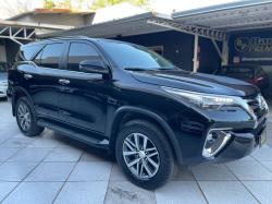 TOYOTA Hilux SW4 