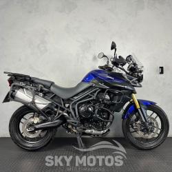 TRIUMPH Tiger 800 