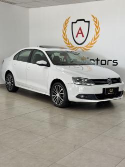 VOLKSWAGEN Jetta 2.0 4P TSI HIGHLINE 211 CV AUTOMTICO