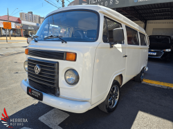 VOLKSWAGEN Kombi 1.4 FLEX STD 9 LUGARES